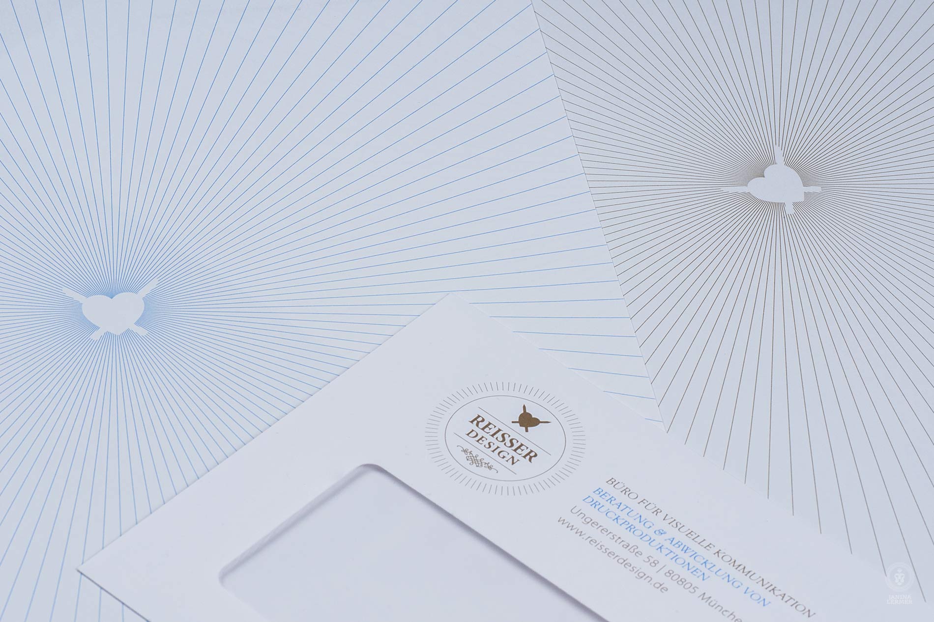 Janina-Lermer-Markengestaltung-Branddesign-Corporate-Design-Reisserdesign-Stationary-Briefpapier-Backside-Rueckseite-Briefkuvert-evnevlope