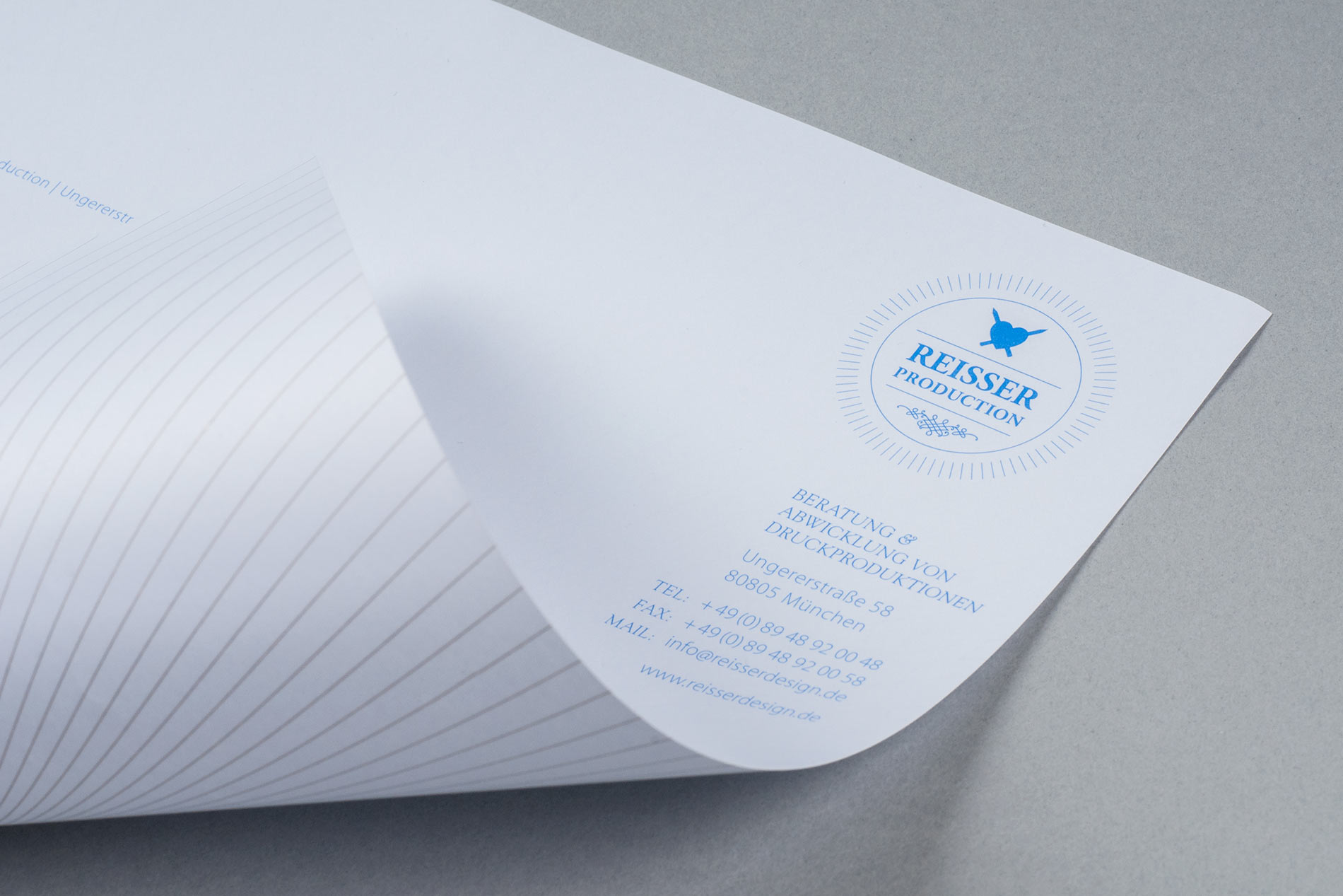 Janina-Lermer-Markengestaltung-Branddesign-Corporate-Design-Reisserdesign-Stationary-Briefpapier-Backside-Rueckseite