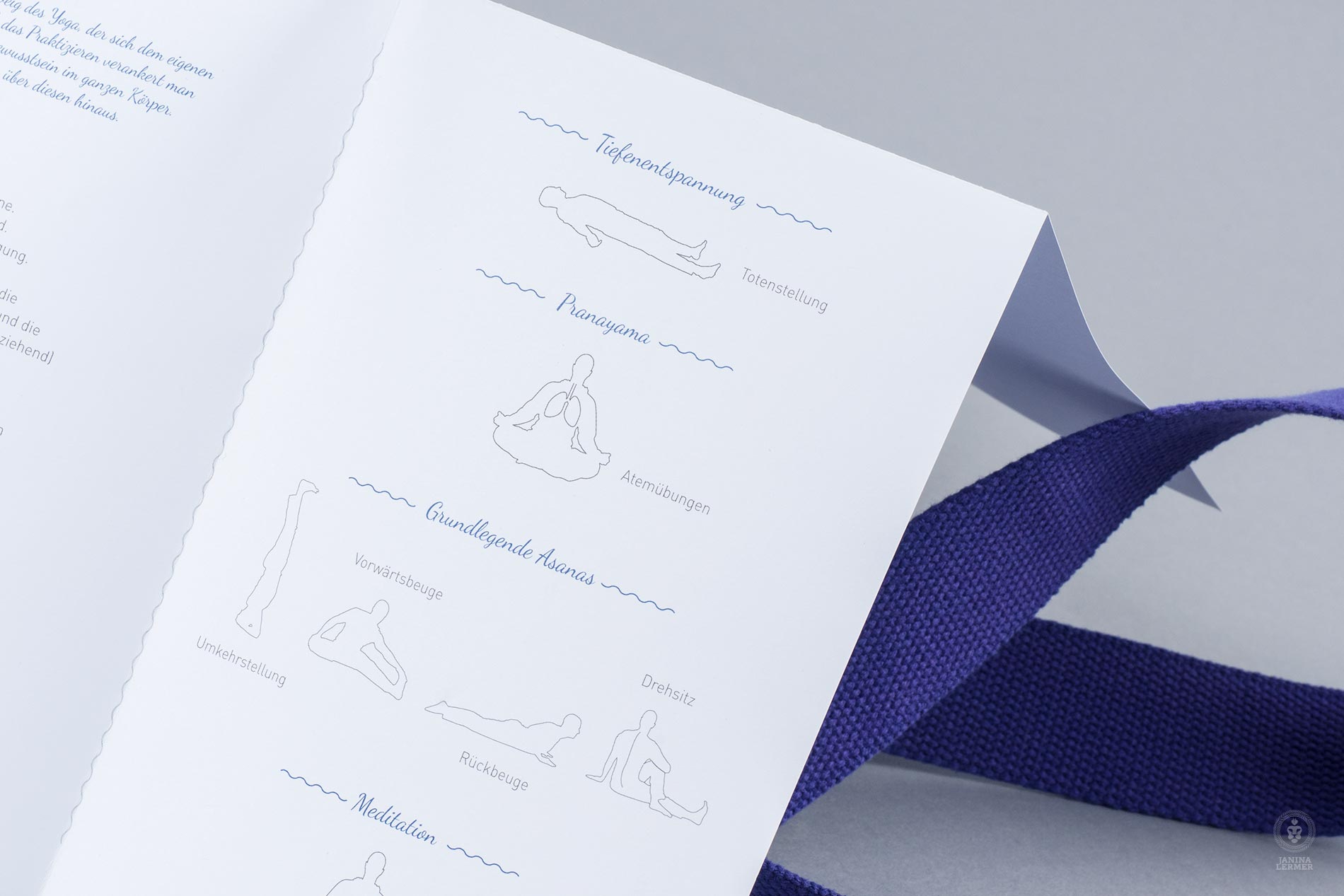 Janina-Lermer-Markenkommunikation-Brand-communication-Faltblatt-Flyer-Asanas-YinYangPersonaltrainer