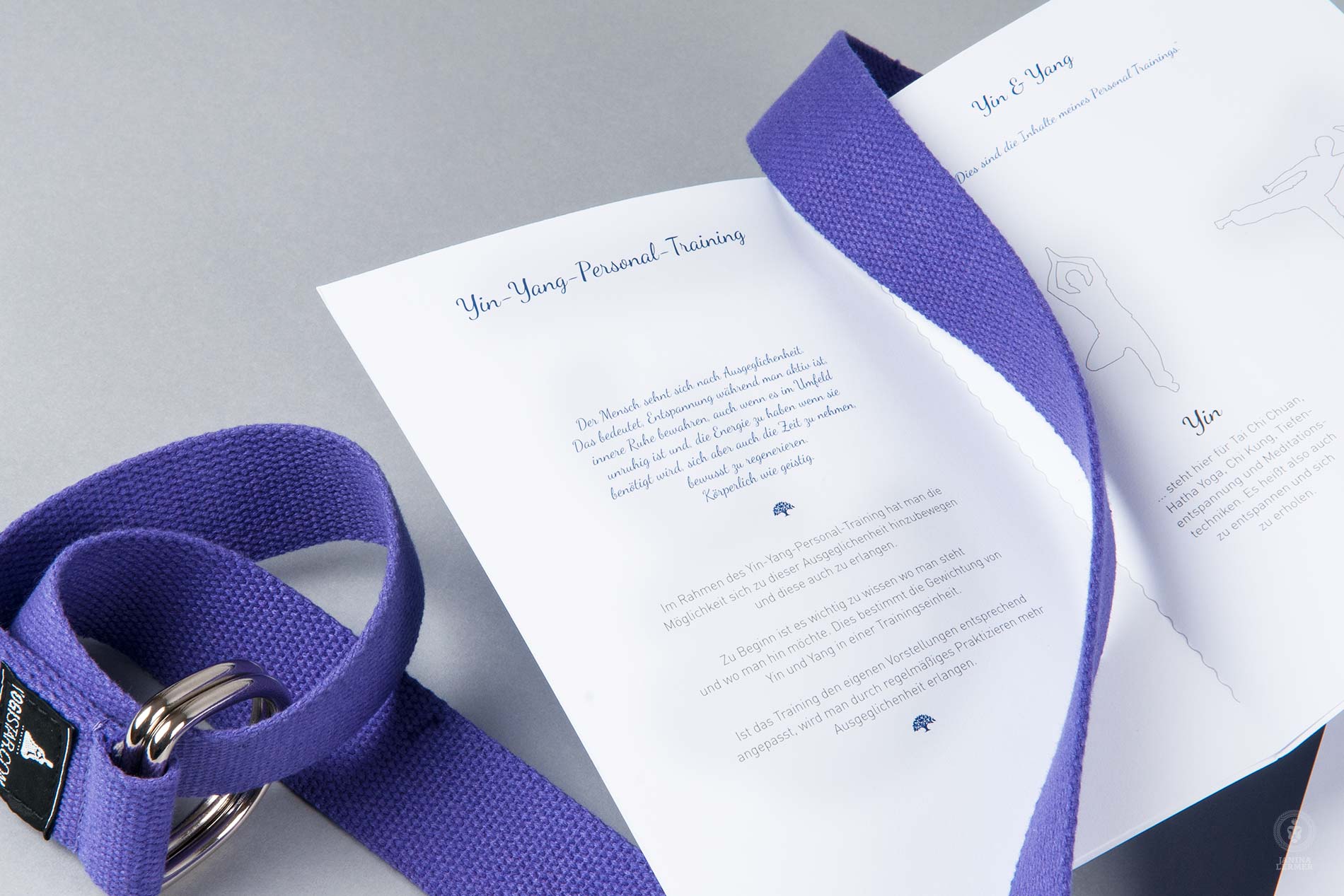 Janina-Lermer-Markenkommunikation-Brand-communication-Faltblatt-Flyer-YinYang-YinYangPersonaltrainer