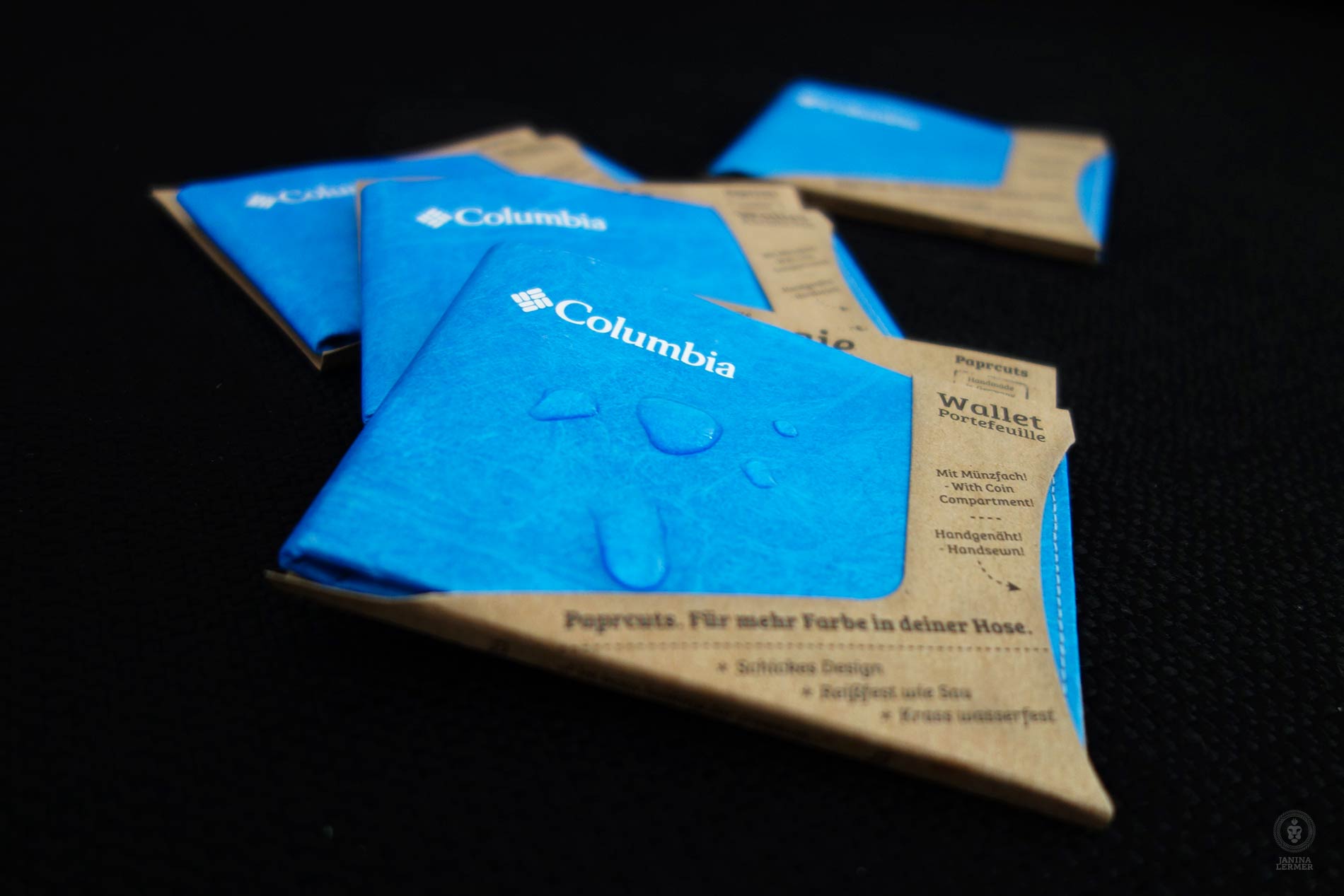 Janina-Lermer-Verpackung-Packaging-Geldbeutel-Wallet-wasserabweisend-waterrepellent-Paprcuts-Columbia