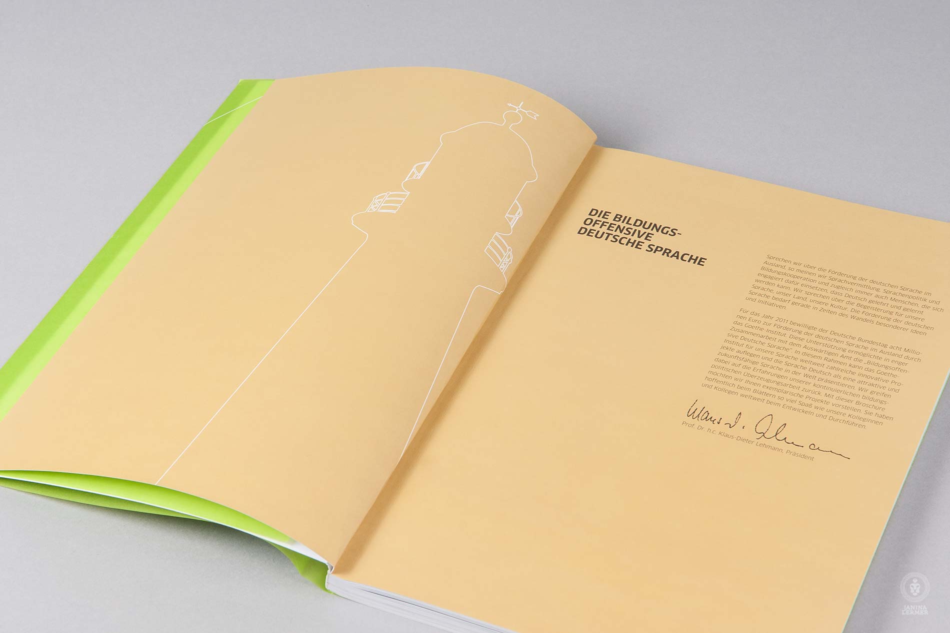 Janina-Lermer-Buchgestaltung-Magazingestaltung-Editorialdesign-Lighthouse-optic-German-language-Goethe_Institut