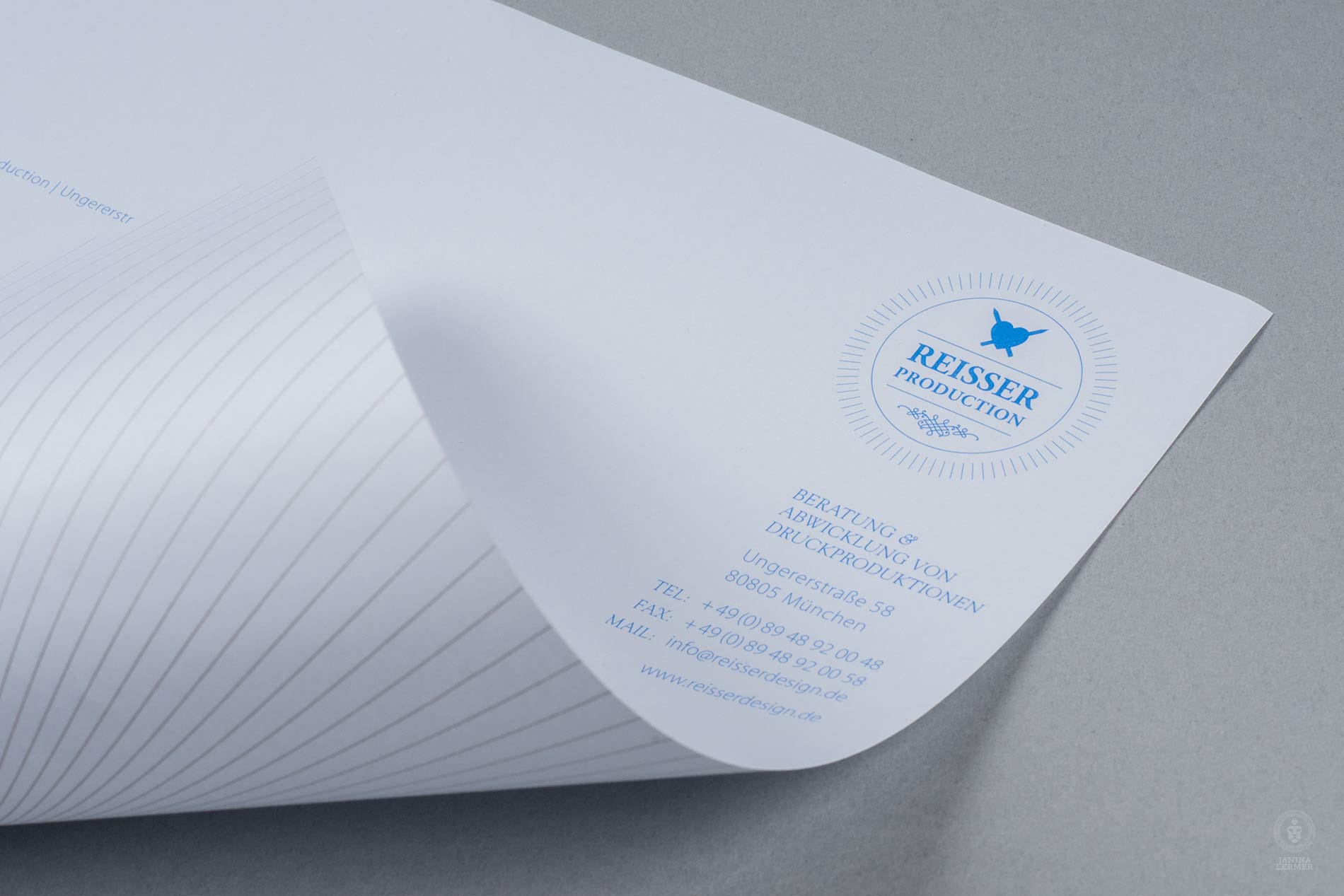 Janina-Lermer-Markengestaltung-Branddesign-Corporate-Design-Reisserdesign-Stationary-Briefpapier-Backside-Rueckseite