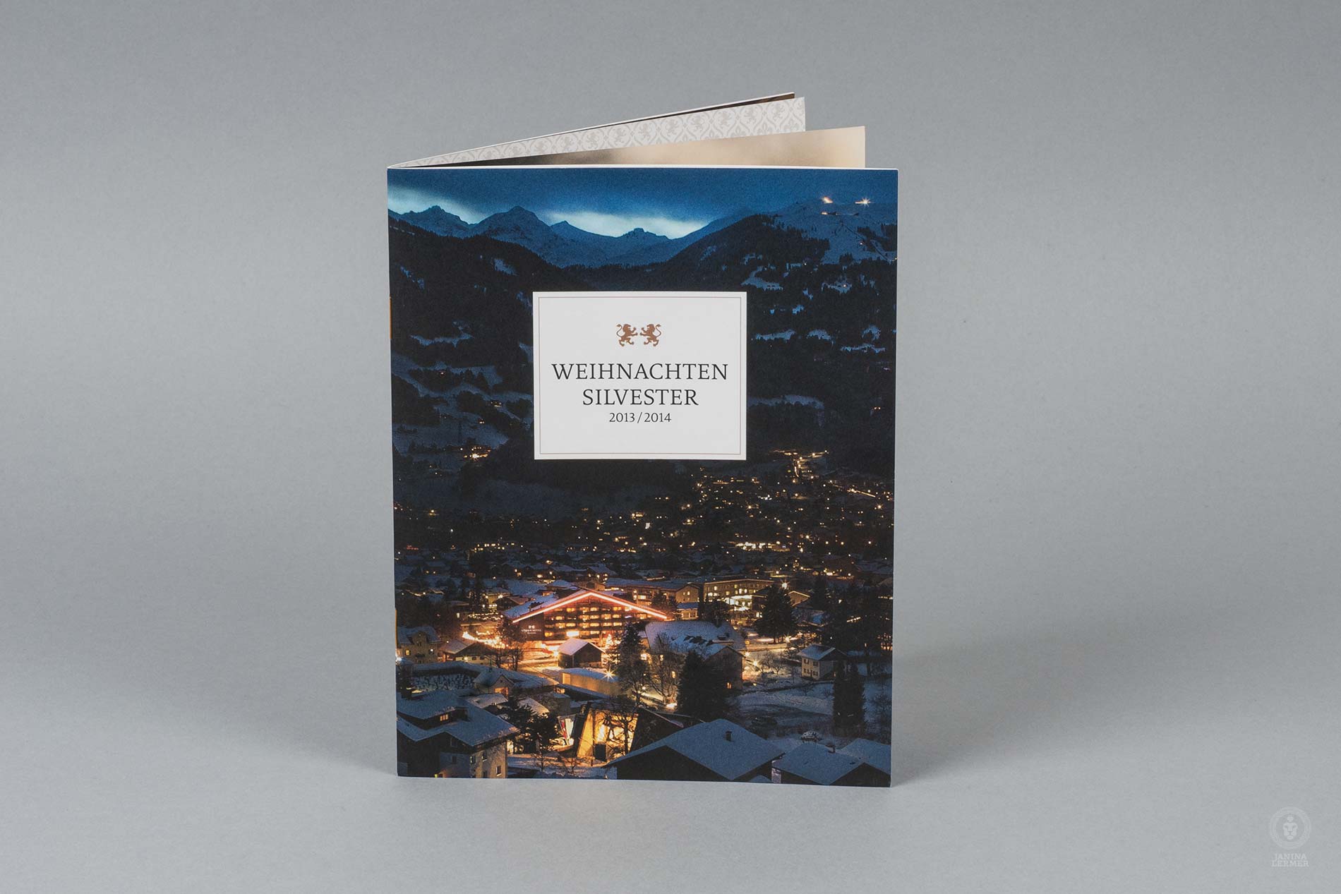 Janina-Lermer-Markengestaltung-Branddesign-Loewen-Hotel-Montafon-Broschuere-Weihnachten-brochure-Christmas-Titel