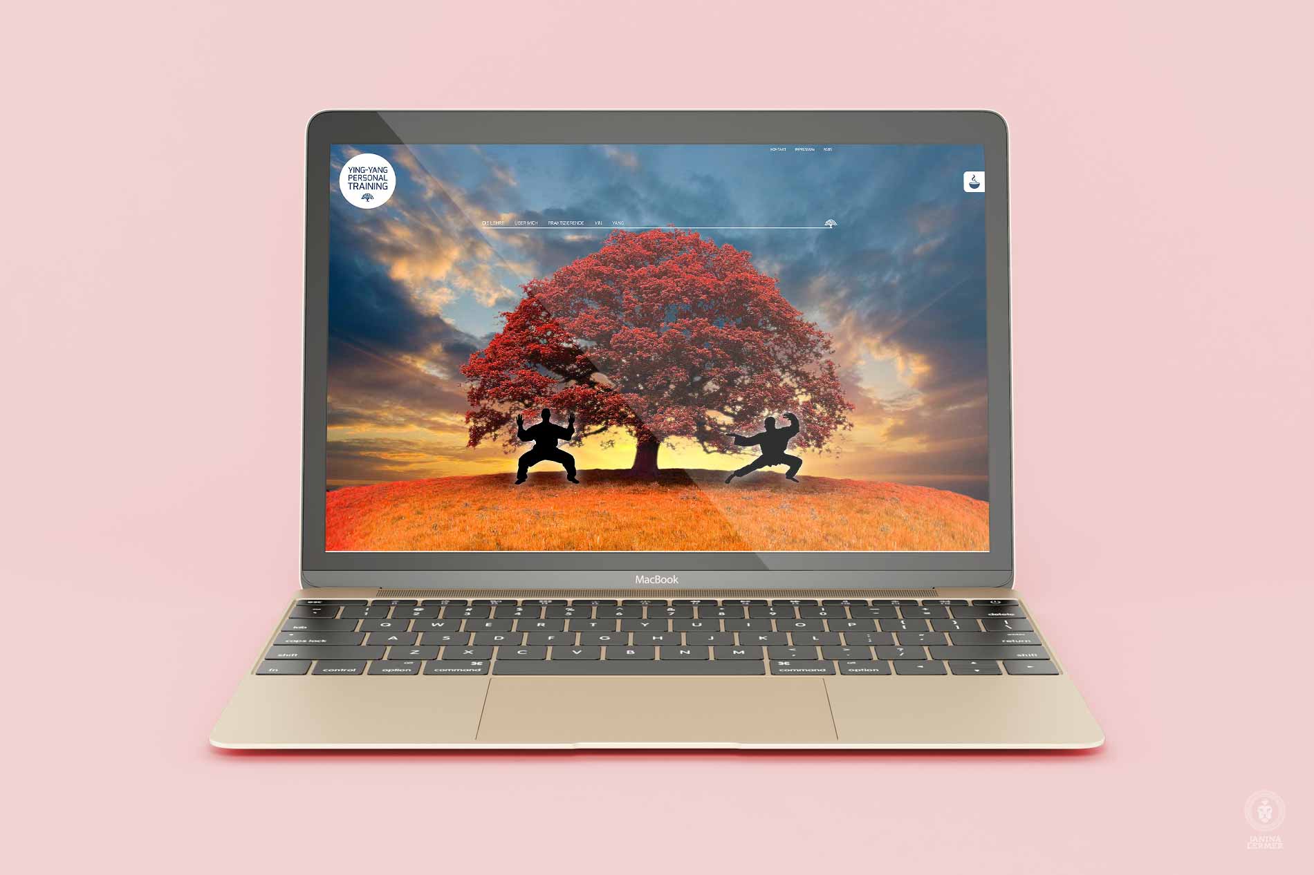 Webseitenkonzept-Webseitengestaltung-Webdesign-Yin-Yang-PersonalTrainer-Ulrich-Lampert-Laptop-Herbst-Autumn